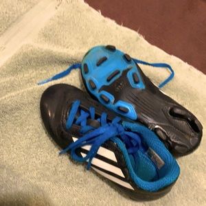 Soccer cleats